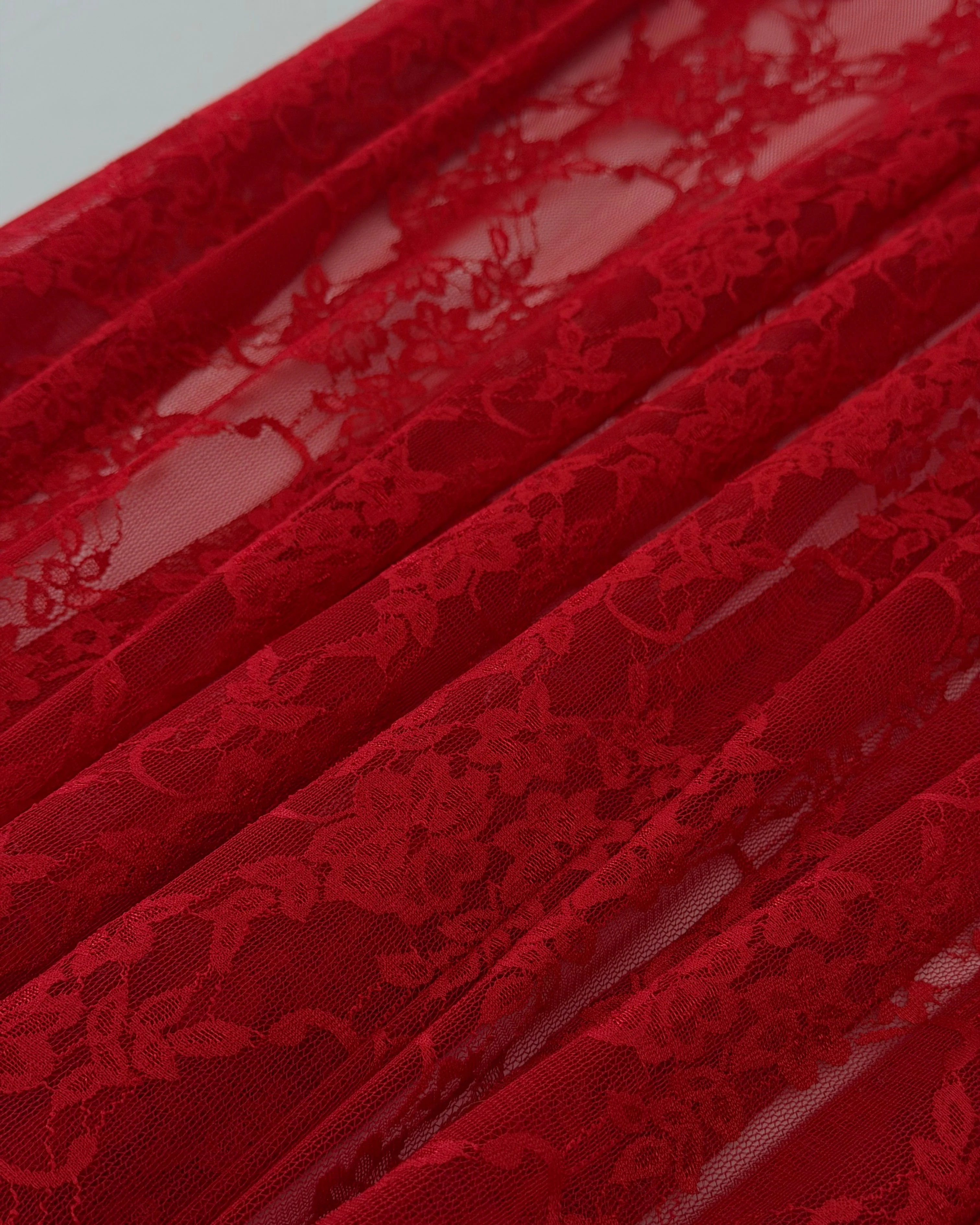 Red Floral Dainty Chantilly Lace - Image 2